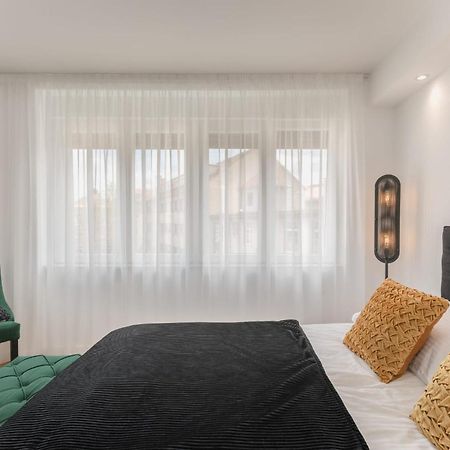 Golden Home Centre Apartment Zagreb Ngoại thất bức ảnh
