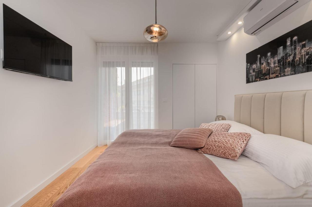 Golden Home Centre Apartment Zagreb Ngoại thất bức ảnh